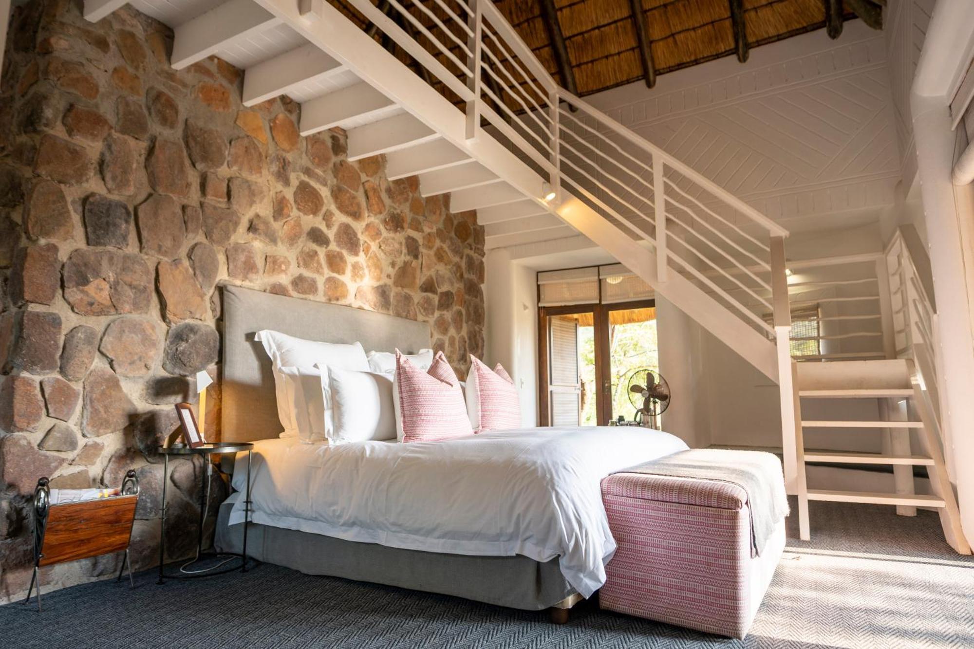 Ekuthuleni Lodge Strand Esterno foto